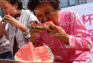 山东姐弟吃瓜视频,揭秘背后真相与网友热议