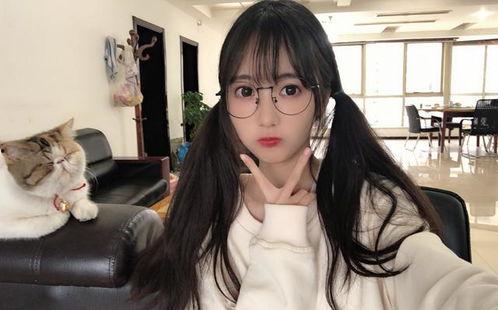 闪耀的她闺蜜吃瓜视频大全,揭秘娱乐圈幕后故事