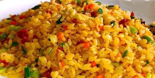 小瓜吃蛋炒饭视频下载,美味瞬间，下载重温